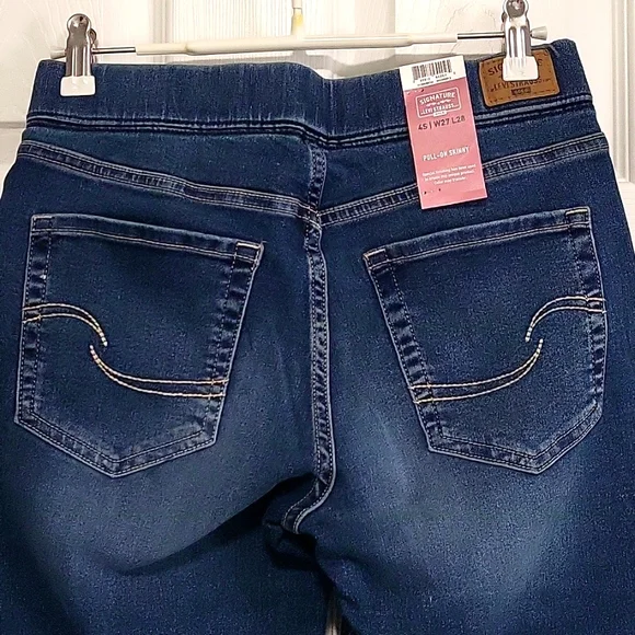 Levi's pull-on skinny jegging - Picture 6 of 8